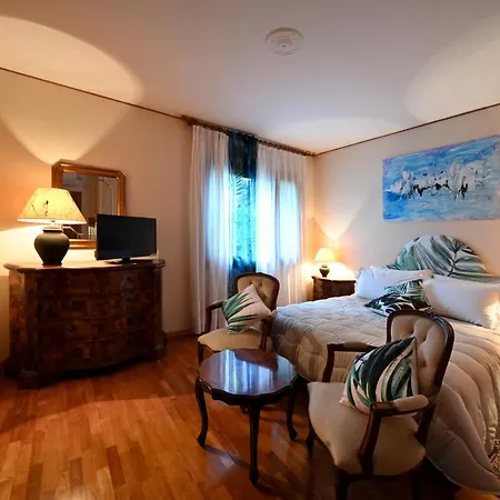 49 Le Contesse Ide Πανσιόν *