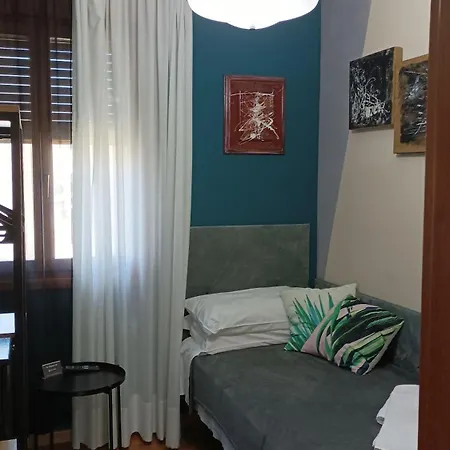 Guest house 49 Le Contesse Ide *